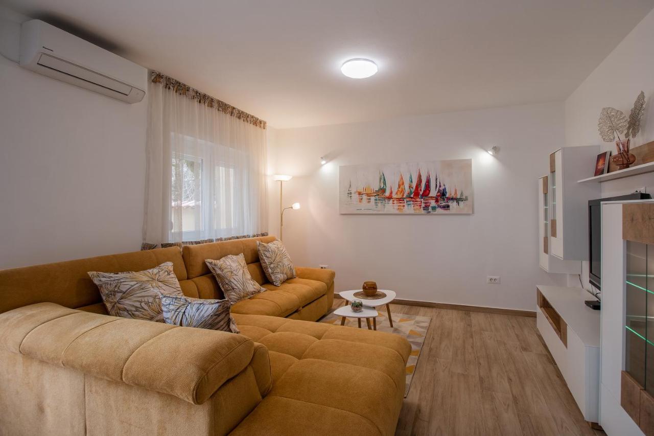 Apartment Matija Zadar Exterior foto